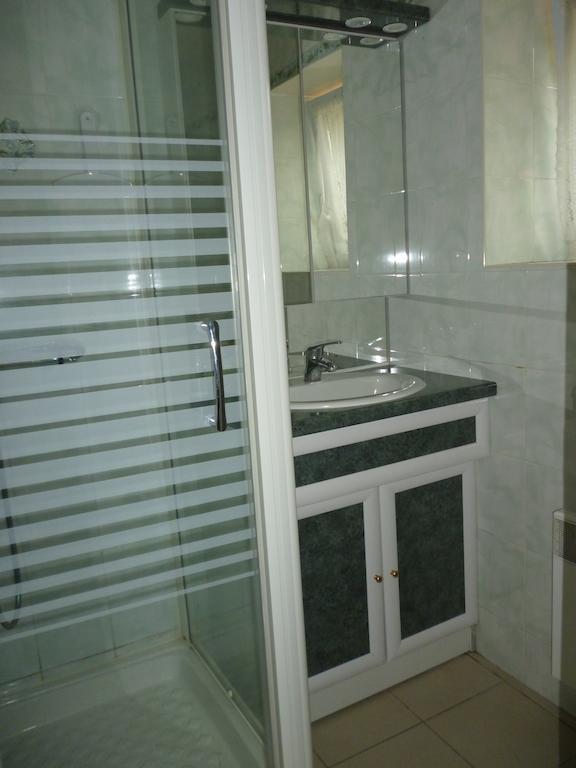Les Gites De Kerroyal Garlan Номер фото